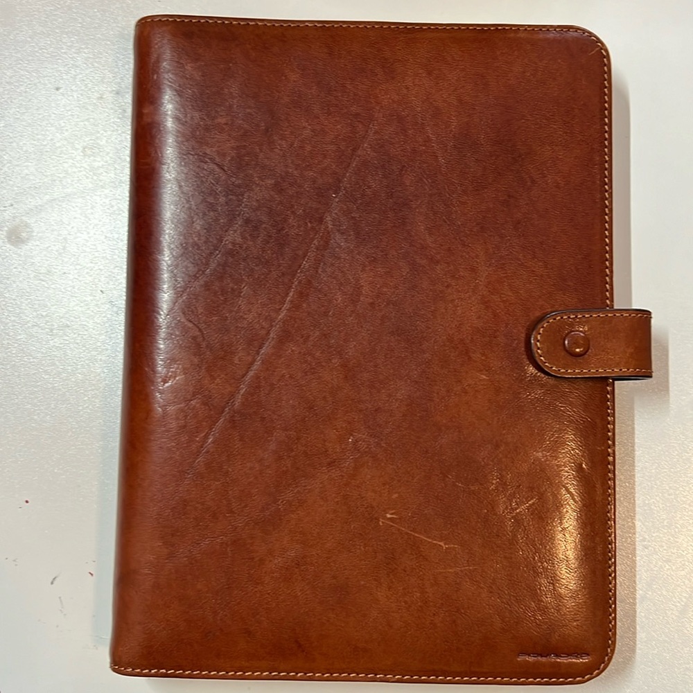 Piquadro Brown Leather Planner with paper and dividers
